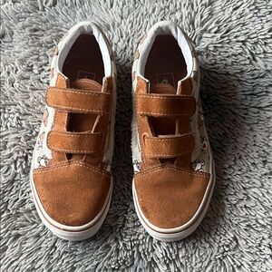 Vans Kids Sneakers in Tan and White